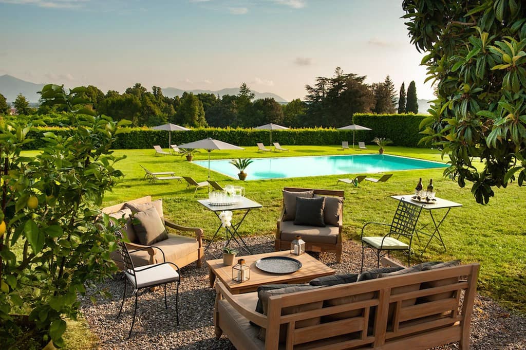 Stunning Luxury Villa with Pool 3
